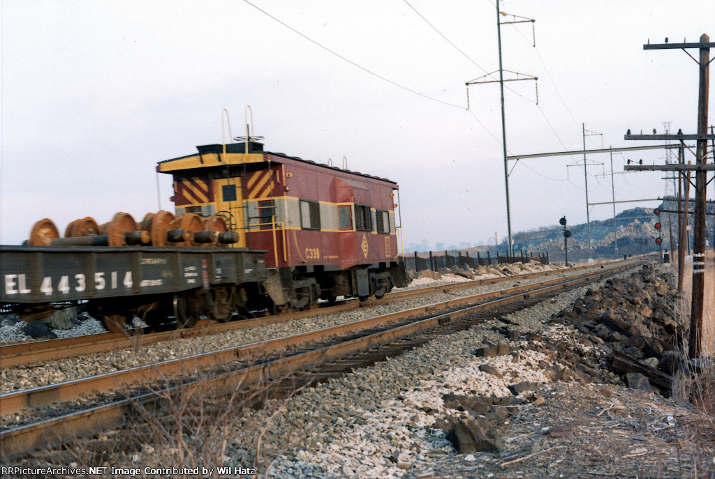 EL Bay Window Caboose C338